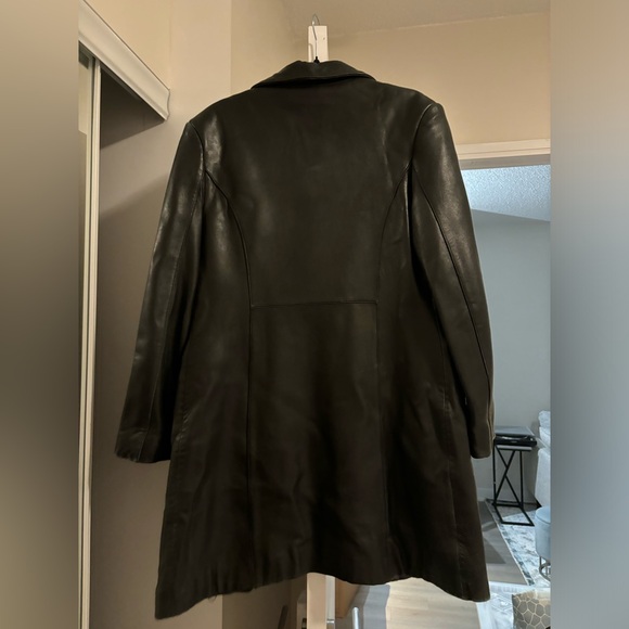 Leather trench coat - Picture 2 of 6